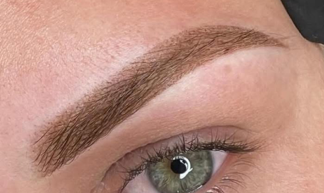 Hybrid Stain For Brows
