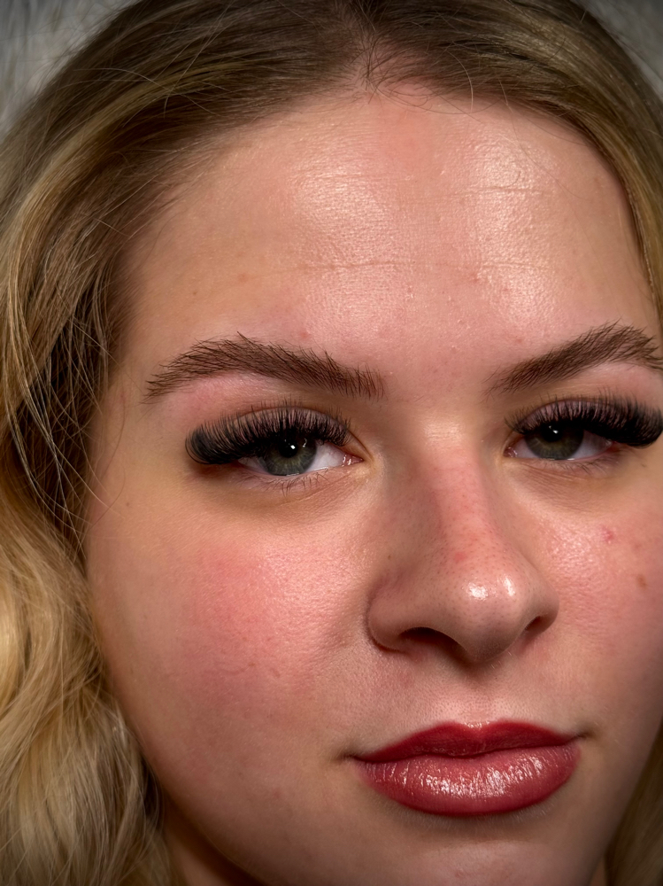 Mega Lash Fill In
