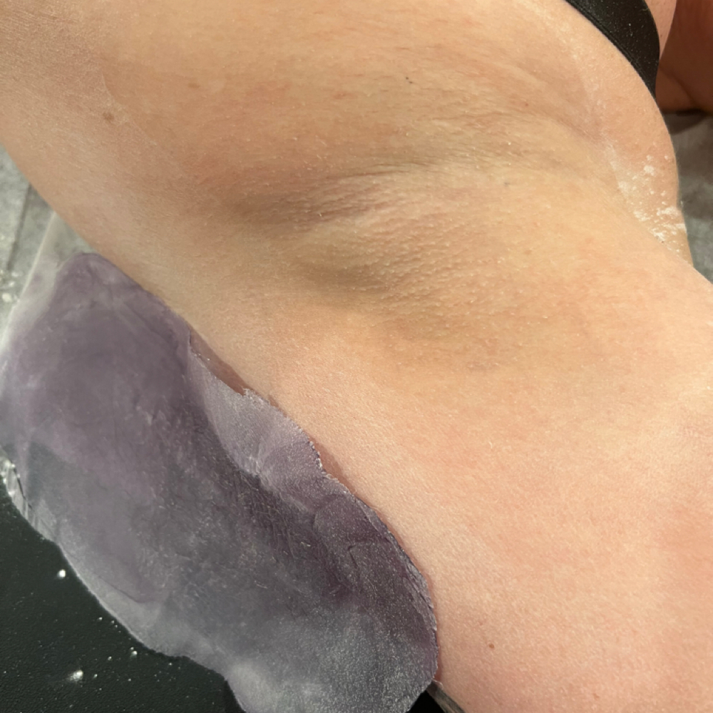 Underarm Wax at Pretti Selfish Beauty in Columbia, MO