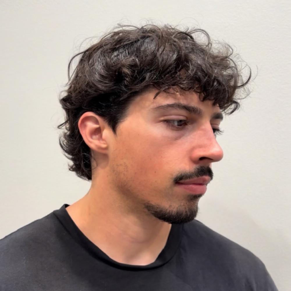 Mens Haircut at Classic chic in Sarasota, FL