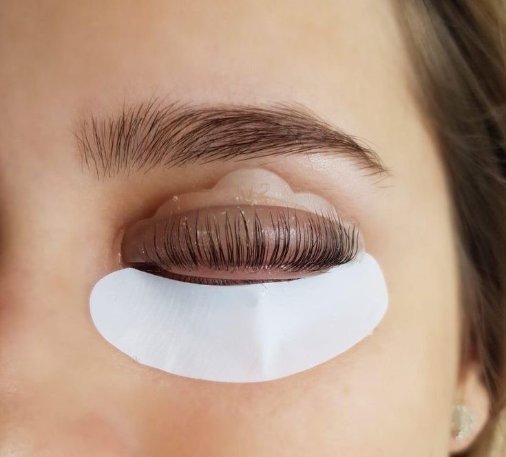 LX Lash Lift and Tint