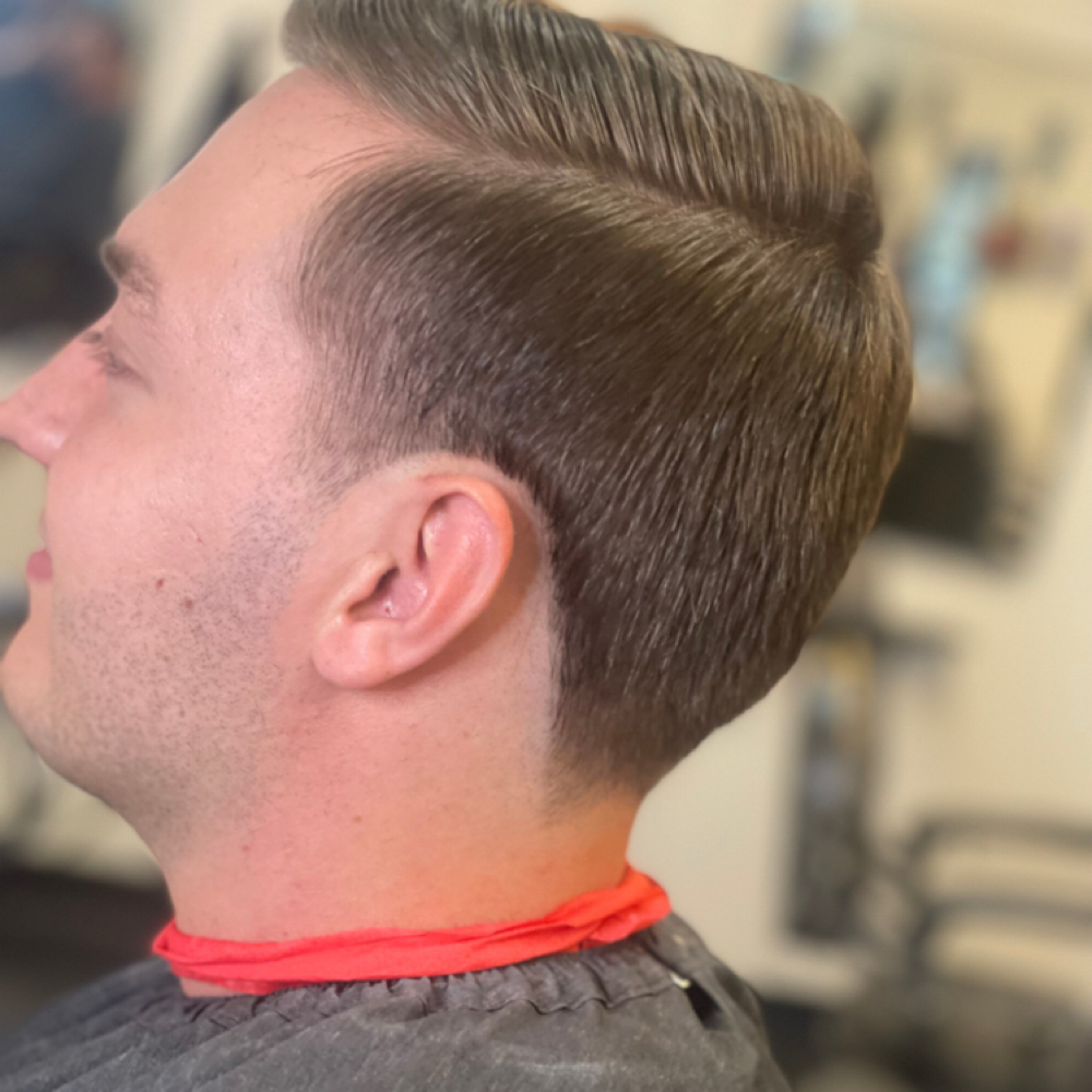 Clean Up Hairline at Big Rob Cuts in Saint Petersburg, FL