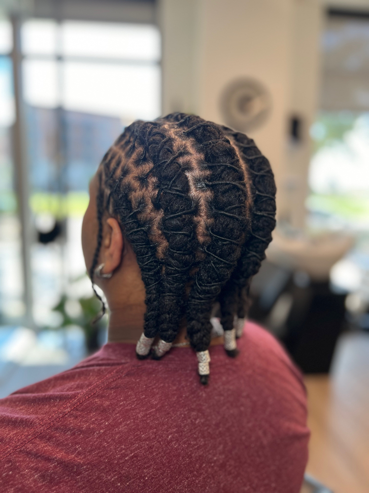 Small Loc W/ Simple Style