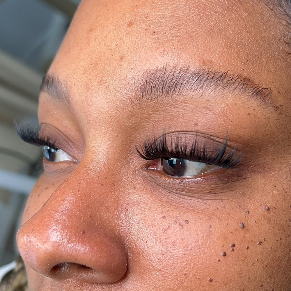 Cluster Lash Set at THE WKND BEAUTY & ESTHETICS in Columbus, GA
