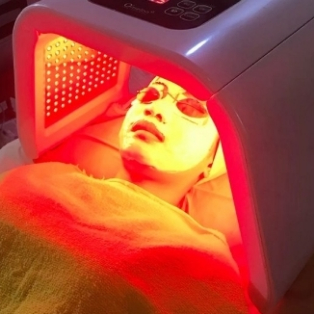 💡LED Light Therapy💡 at C|E Esthetics in Moore, OK