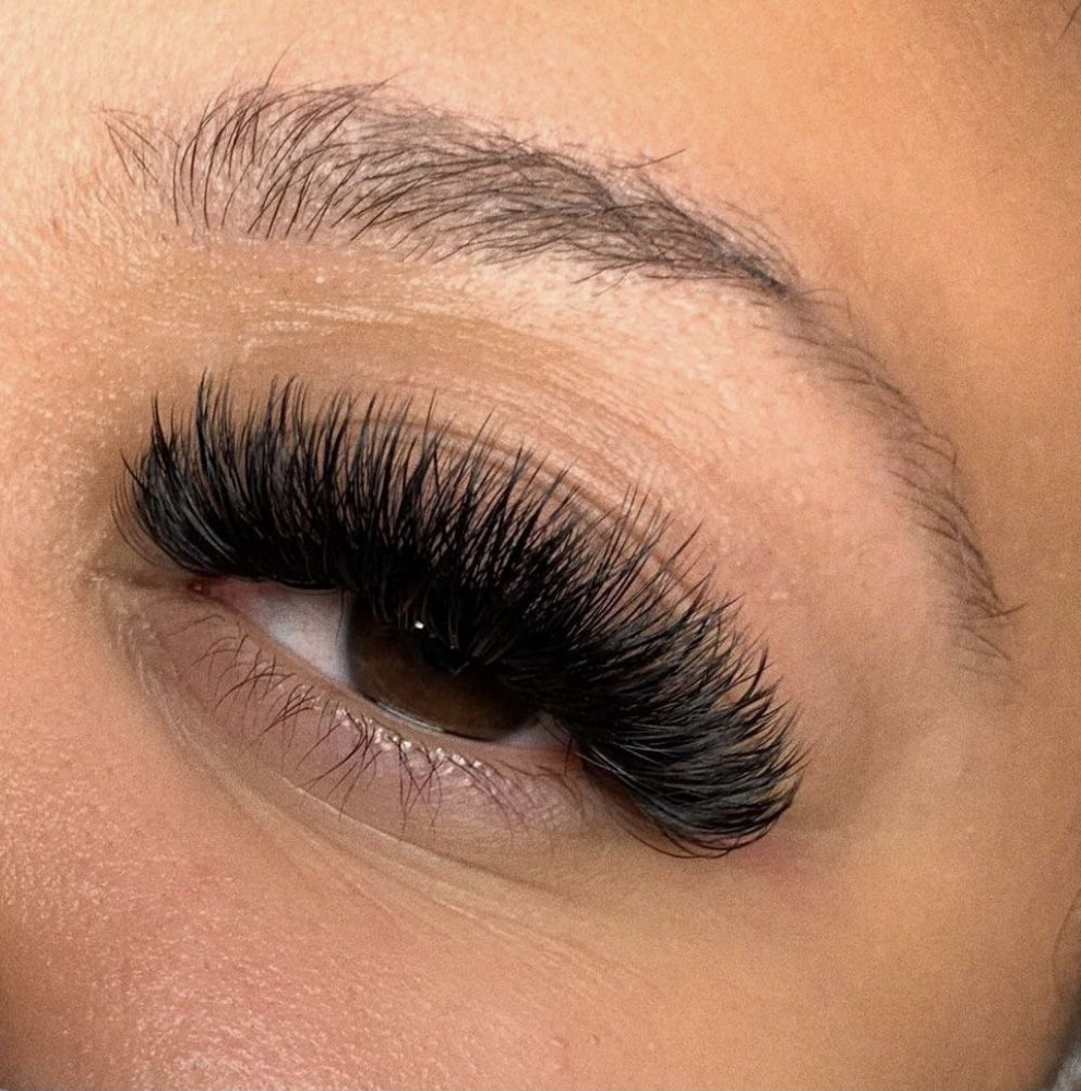 Mega Volumen at LashParadise in Trujillo Alto, PR