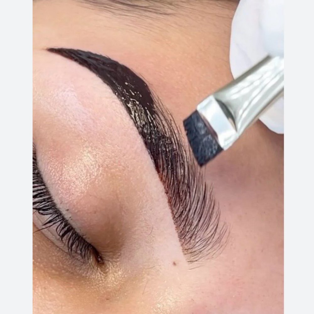 Eyebrow Tint at Ameri-Cutz Salon in Lockport, IL