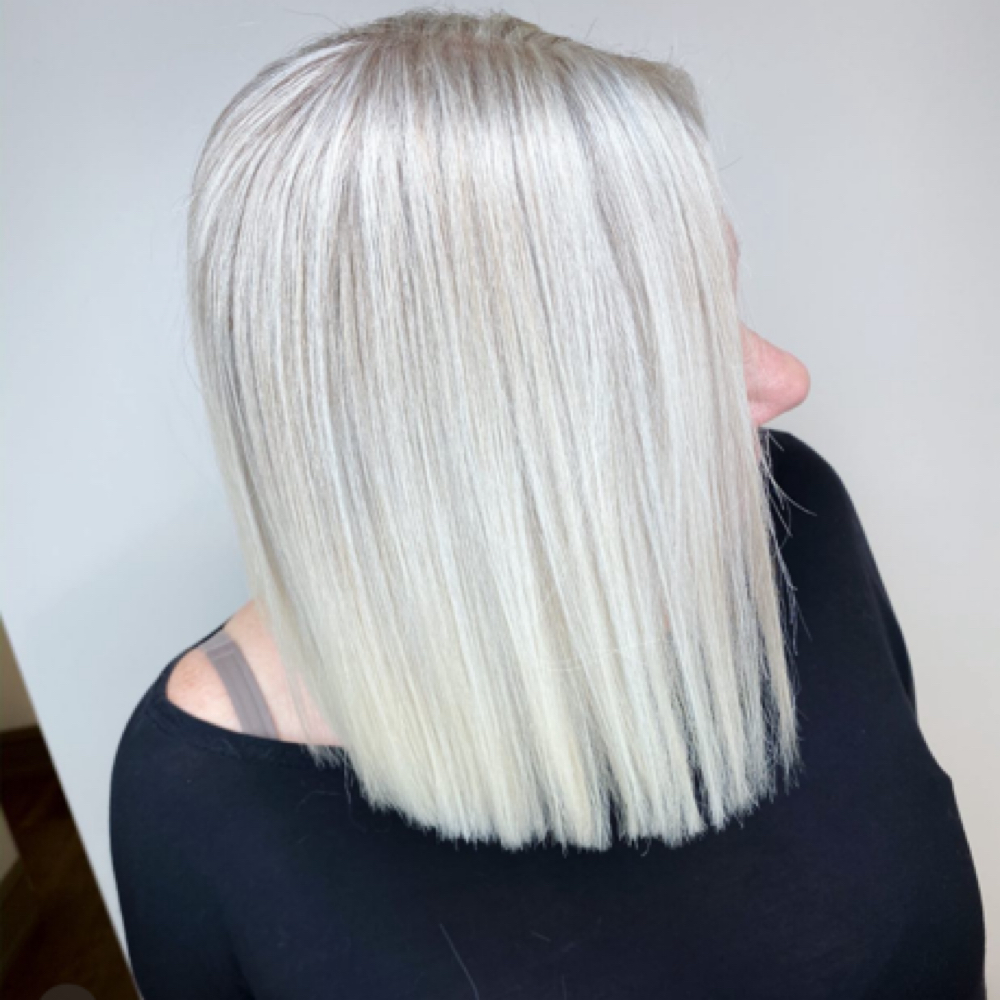 3/4 Foil & Trim at Andrea Signature Hair in Alpharetta, GA