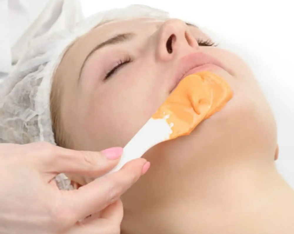 Chin Wax at L.A BEAUTY BAR in Hanford, CA