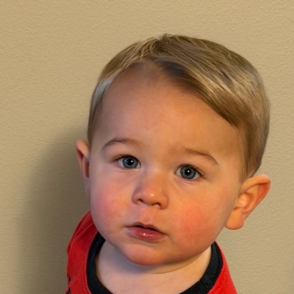 Kids Haircut at TaDa Salon in rock valley, IA