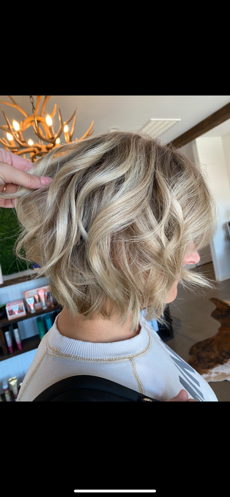 Haircut & Style