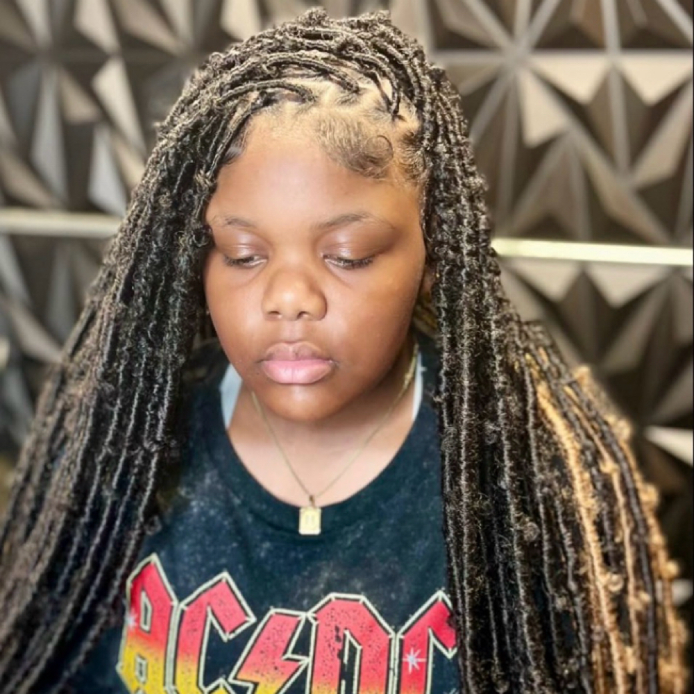 Butterfly Locs at Zayziee Stylesss in Milwaukee, WI