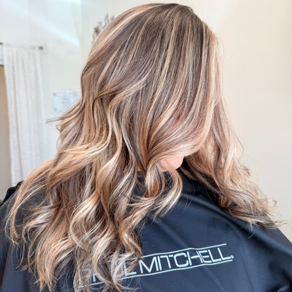 Face Frame Hair at VIRGINIA MALDONADO HAIRSTYLIST LLC in Stuart, FL