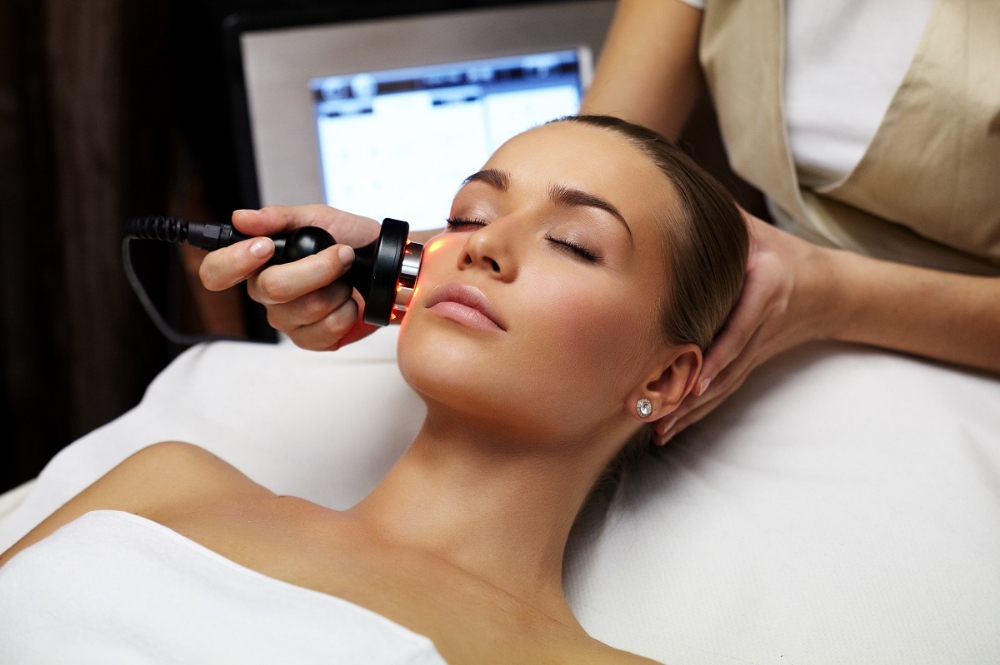 Radio Frequency Facial (6 Sessions)
