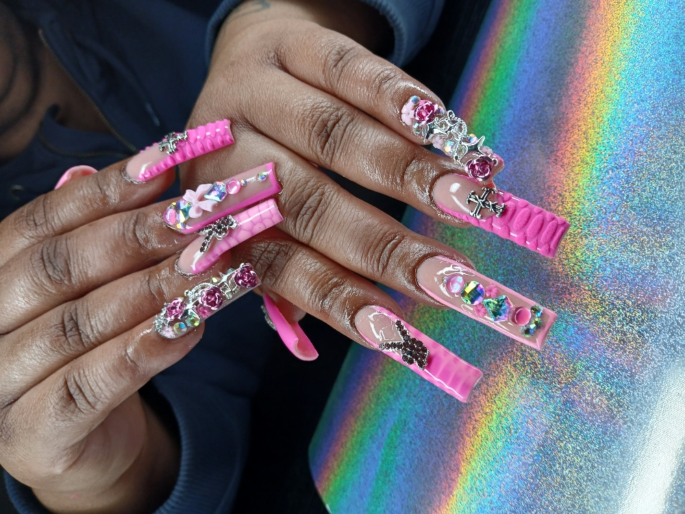 Fancy Set Service at Nailz By Raquel in Flint, MI