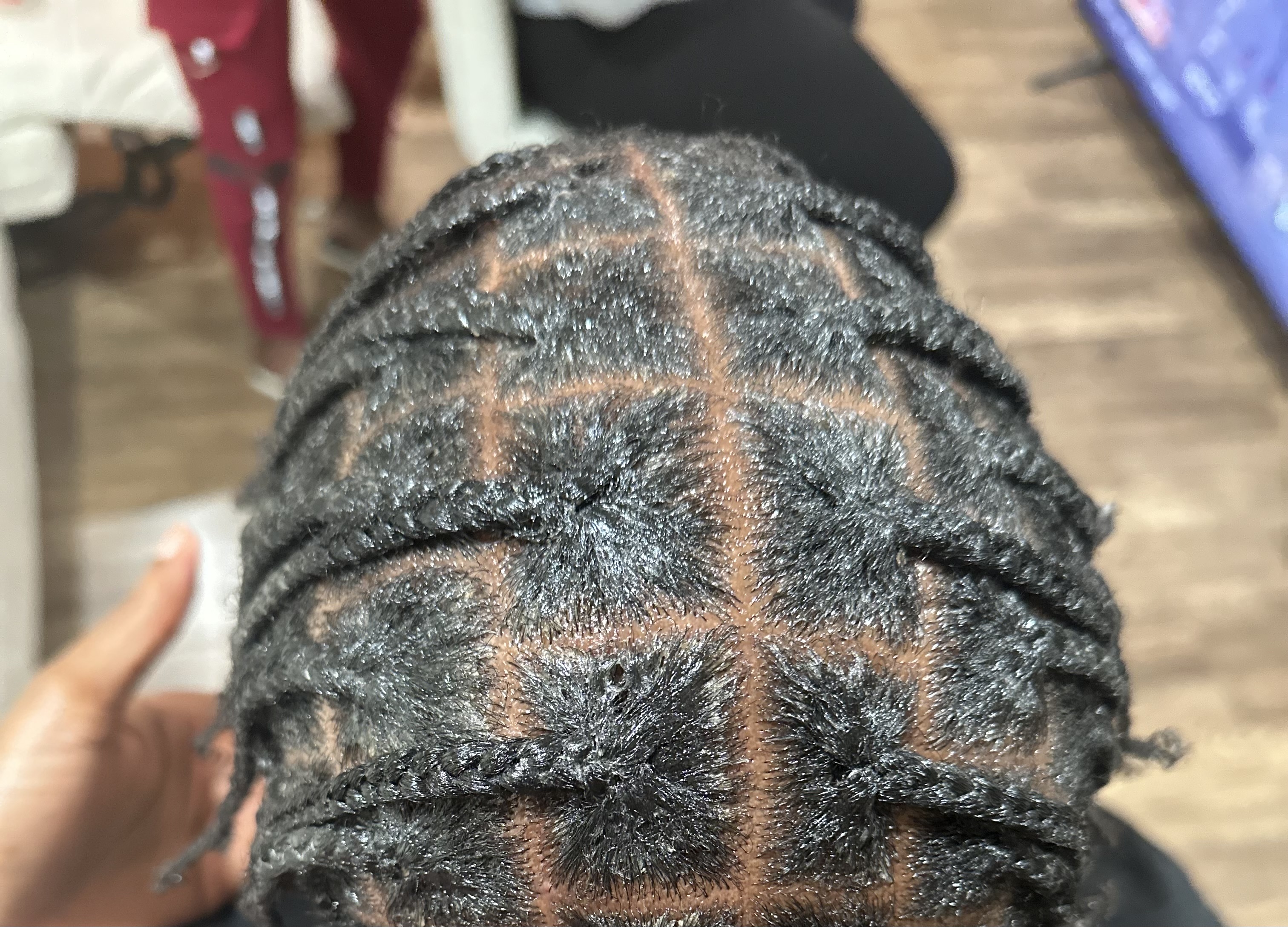 MEN’S MEDIUM SINGLE BRAIDS