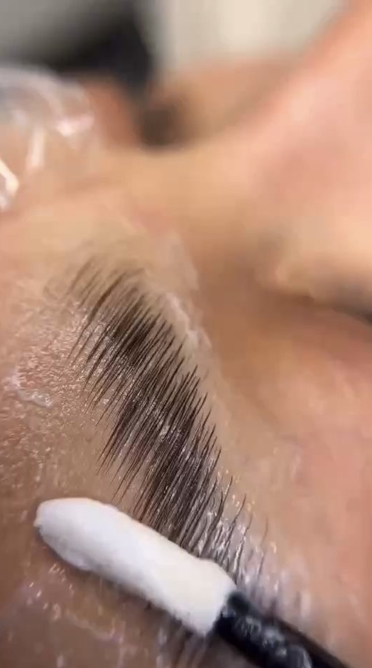 Brow Lamination + Shape