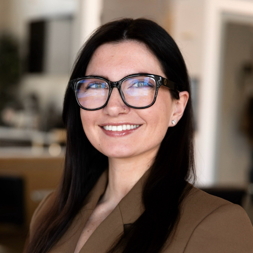 Face Frame Lightening/Blowdry Kasey at East Salon // Easton in South Easton, MA