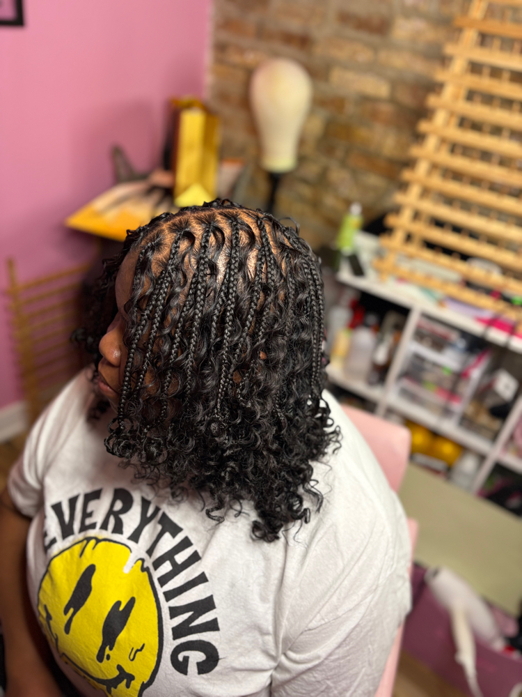 Small /XSmall Boho Knotless at NiyahTheStylist in Chicago, IL