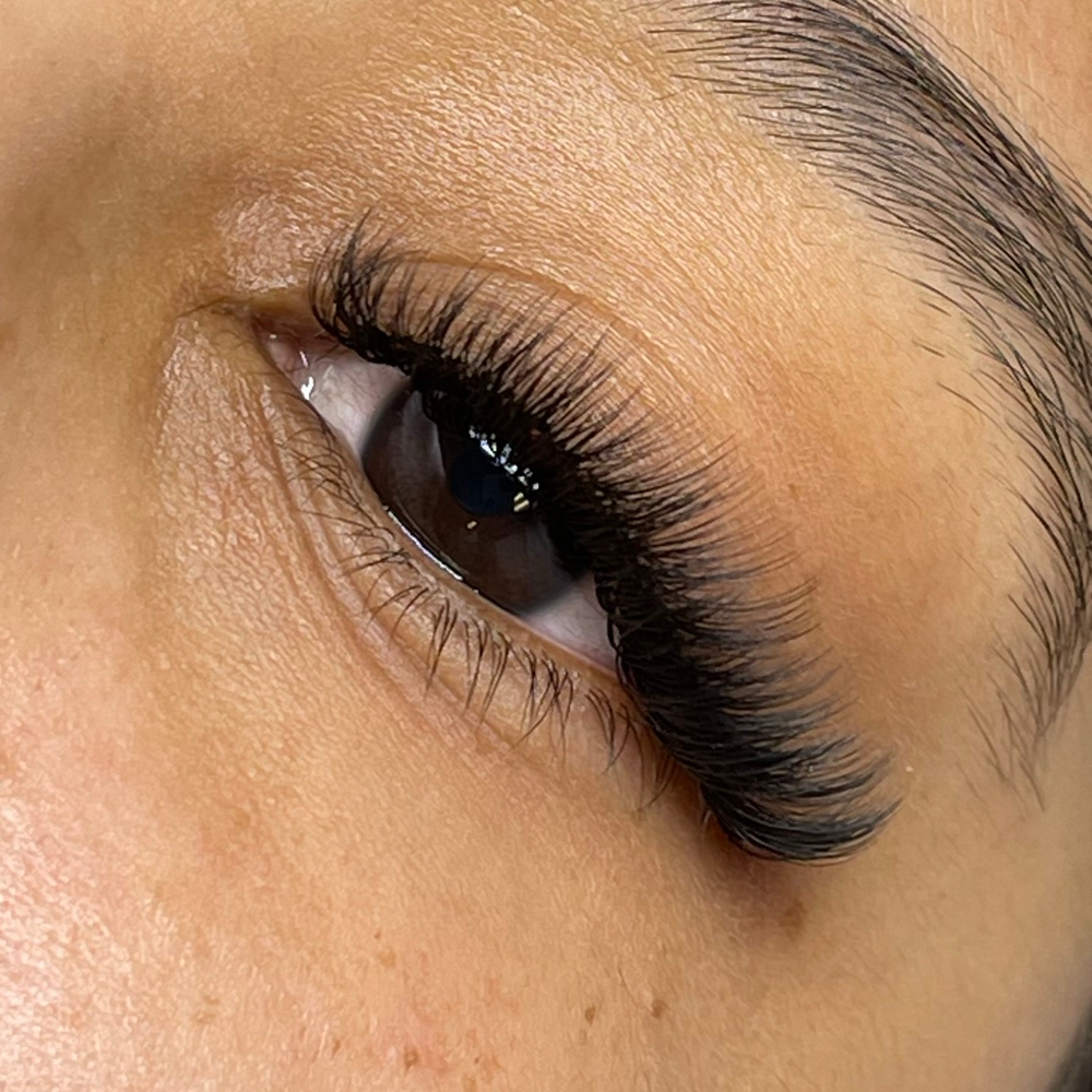 Dark Set at OOHMYLASH Studio in Brooklyn, NY