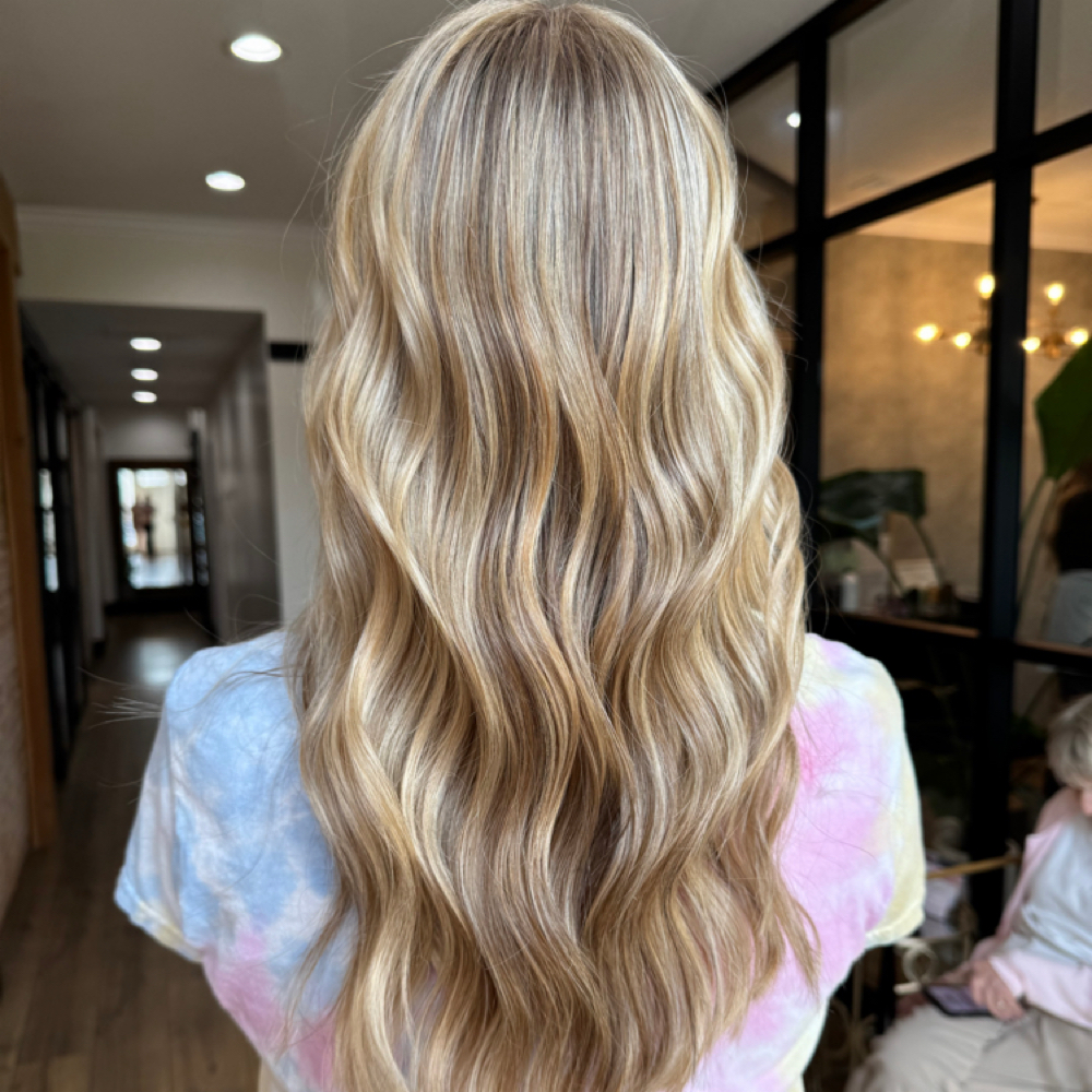 Shampoo/Blowout/Thermal Style at KC Beauty Bar in Overland park, KS