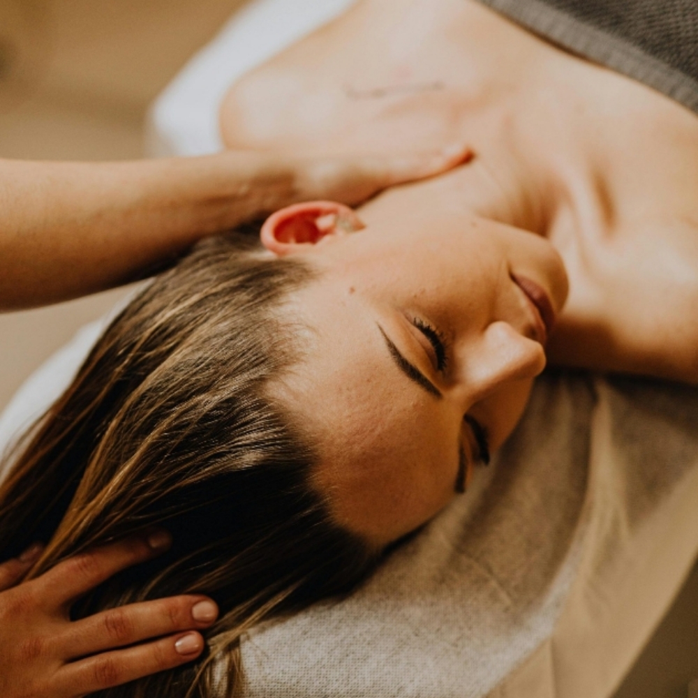 Scalp To Shoulder Aroma Experience at LC Massage & Skincare Studio in Grandville, MI