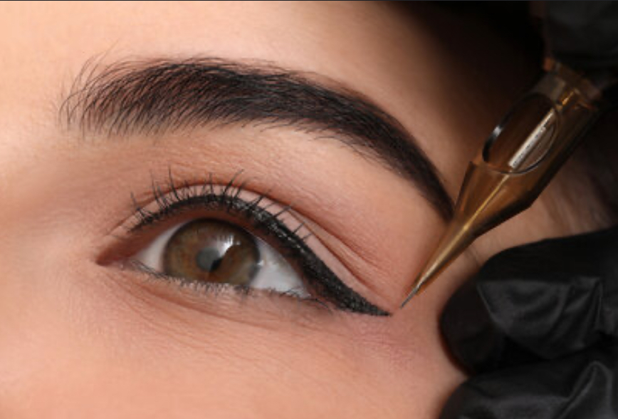 Sculpted Winged Liner