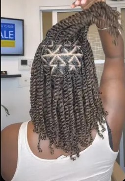 Kinky Twist Medium Size With Added