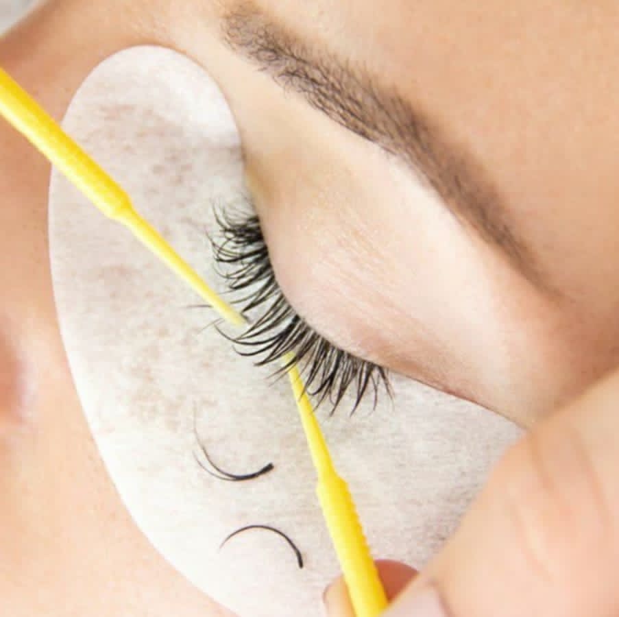 Lash Removal