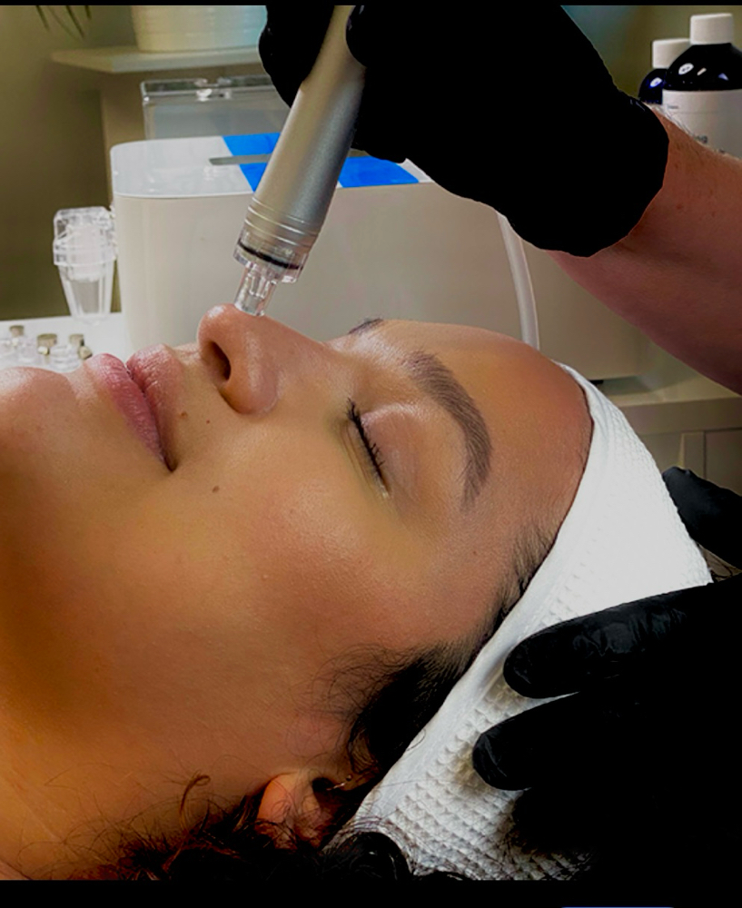 Hydro Luxe Facial