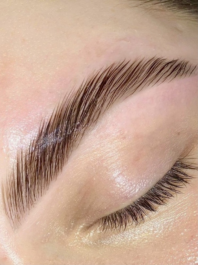 BROW LAMINATION + TINT