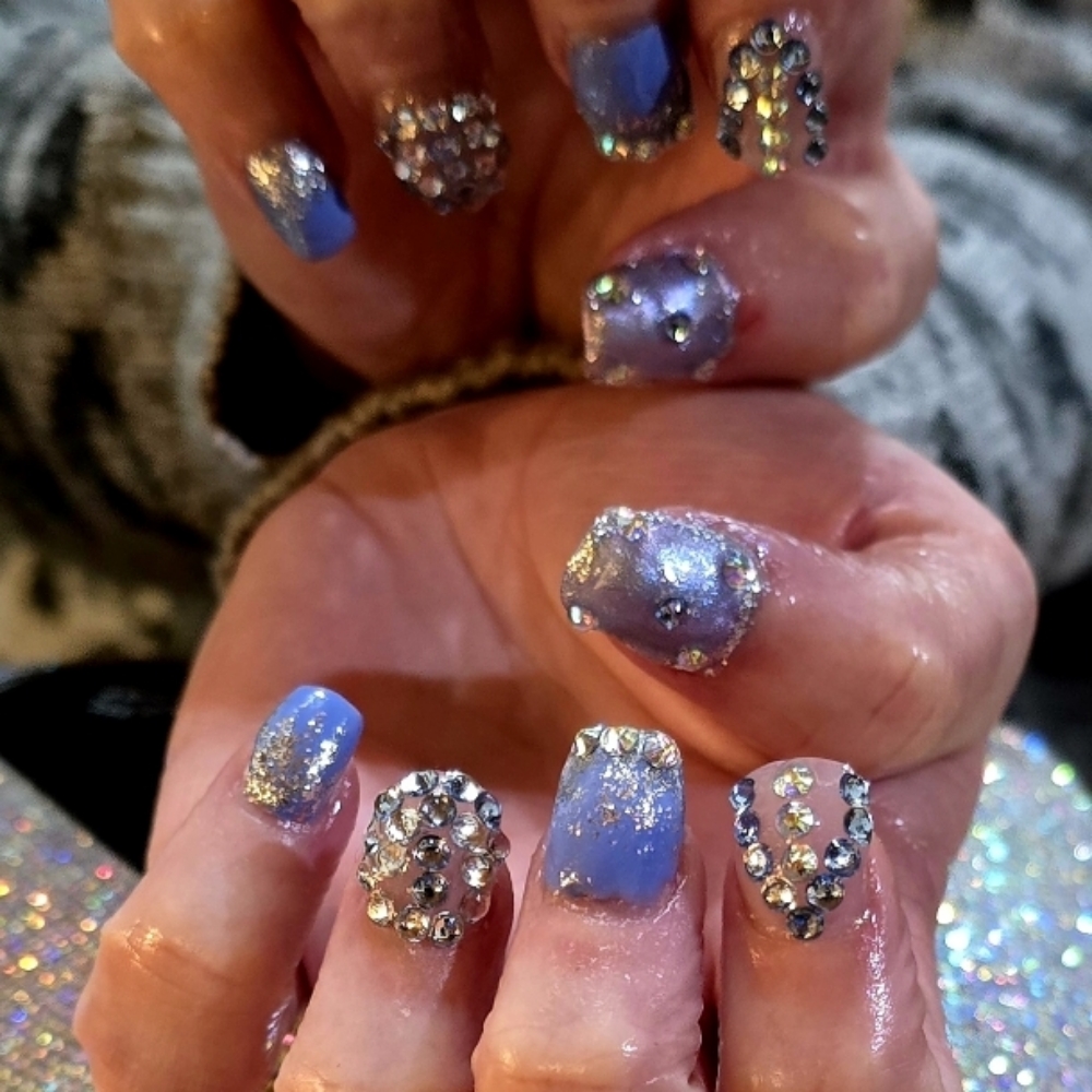 Rhinestones Per Nail