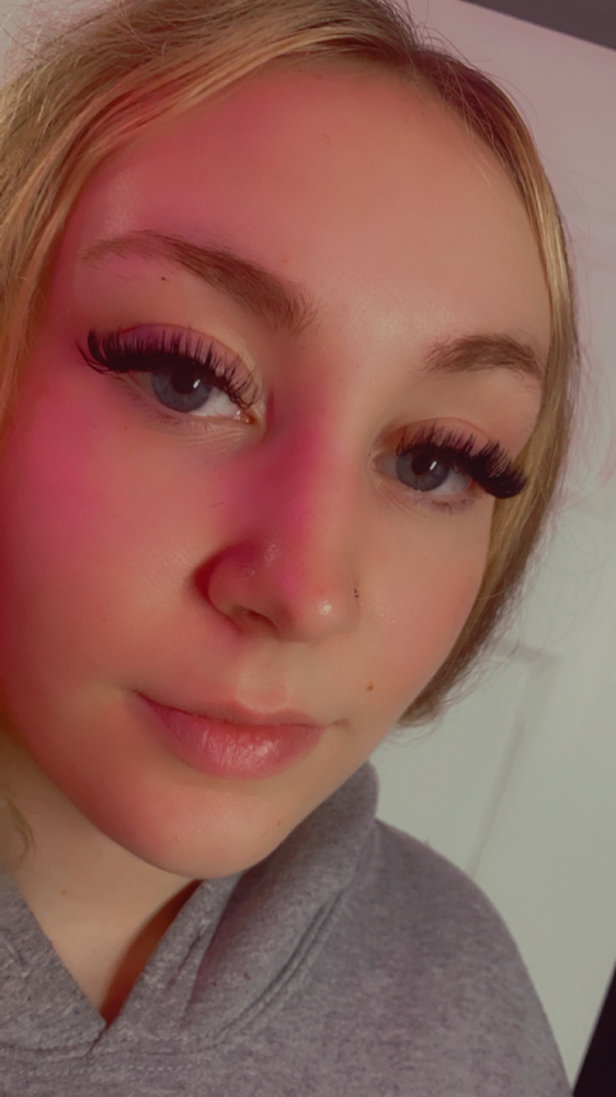 Volume Lash Extentions