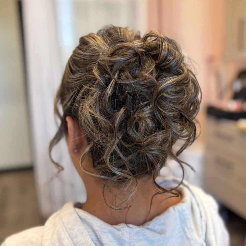 SOCIAL UPDO/STYLE at Glow Divino Studio in Phoenix, AZ