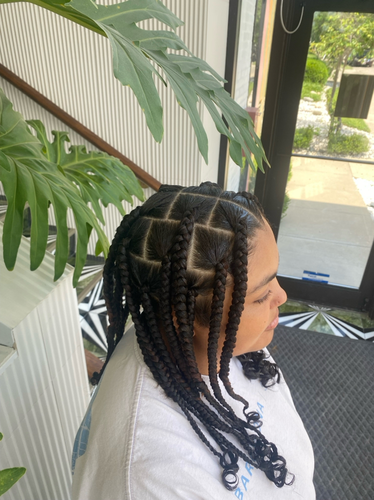 large knotless braids