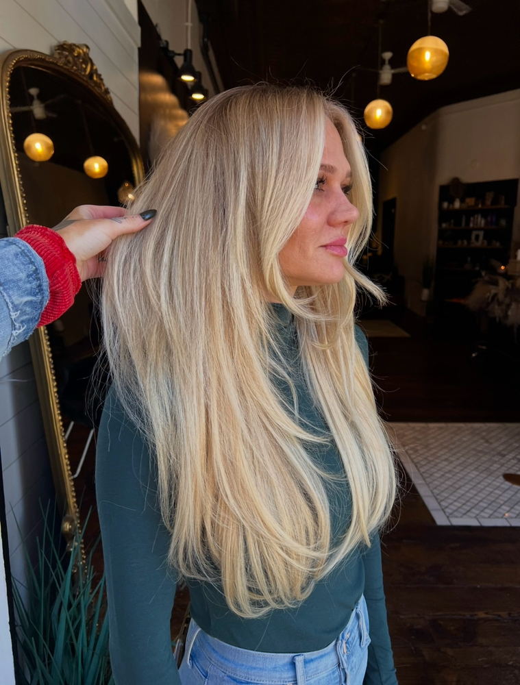 THE PARTIAL BLONDE BABE.