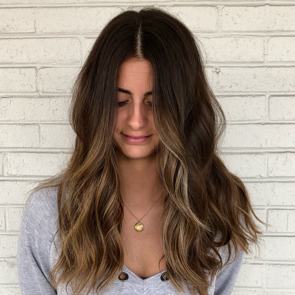 WOMENS CUT W/ COLOR SERVICE