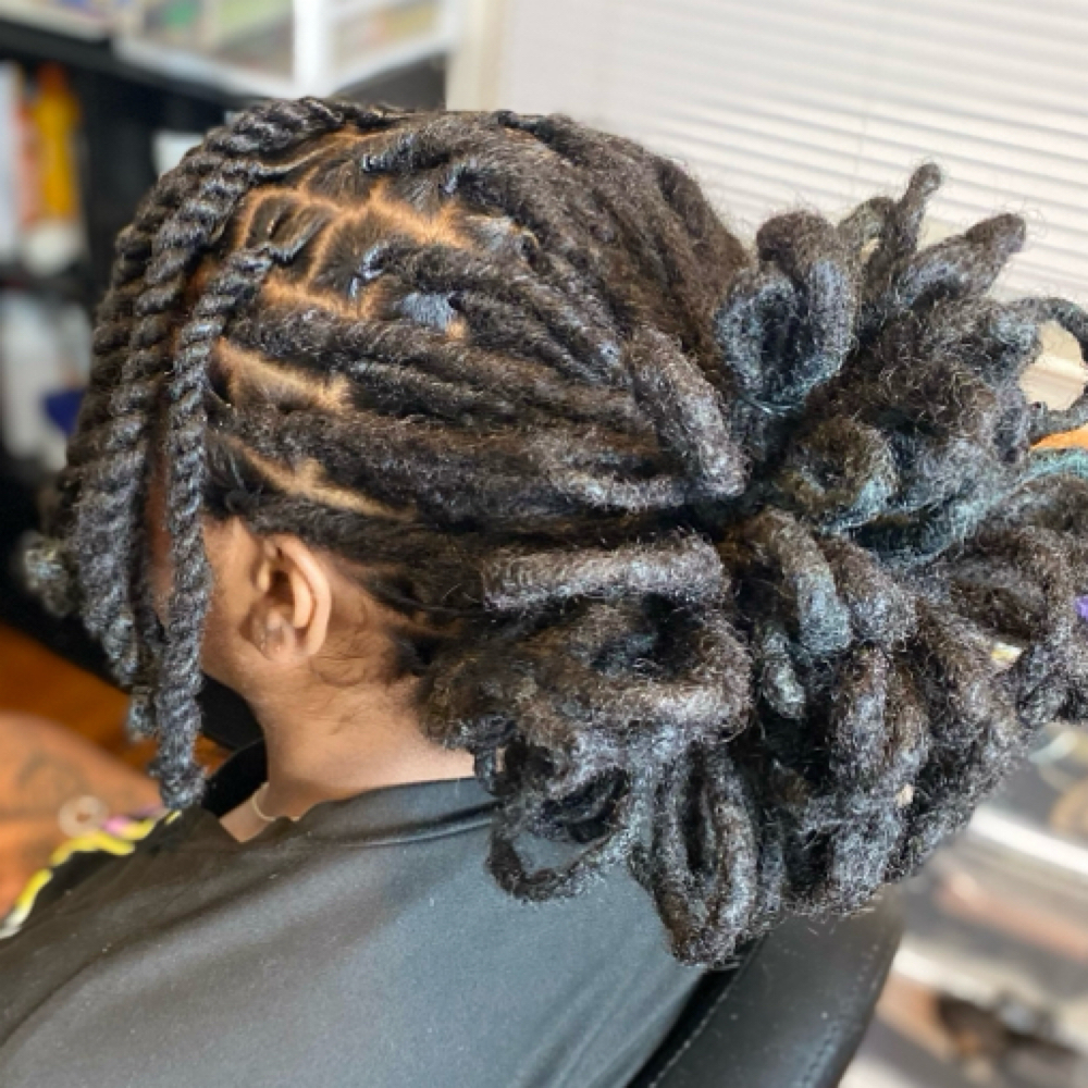 Loc Styling (STYLE ONLY) at DLUXE Effect in Saint Louis, MO