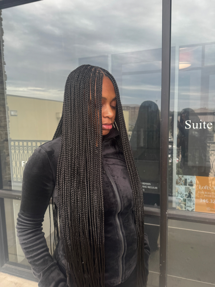 Knotless Butt Lenght 285 at Fifi in Houston, TX