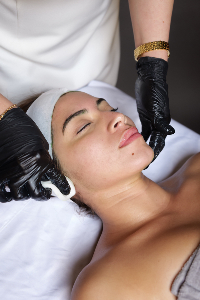 Renewal Facial (Peel)