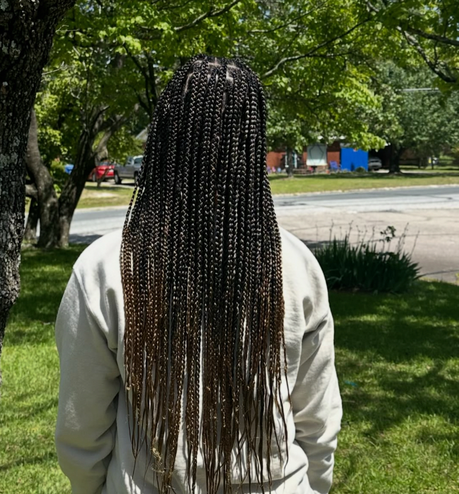 Medium Knotless Braids