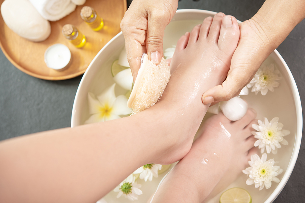 Deluxe Pedicure