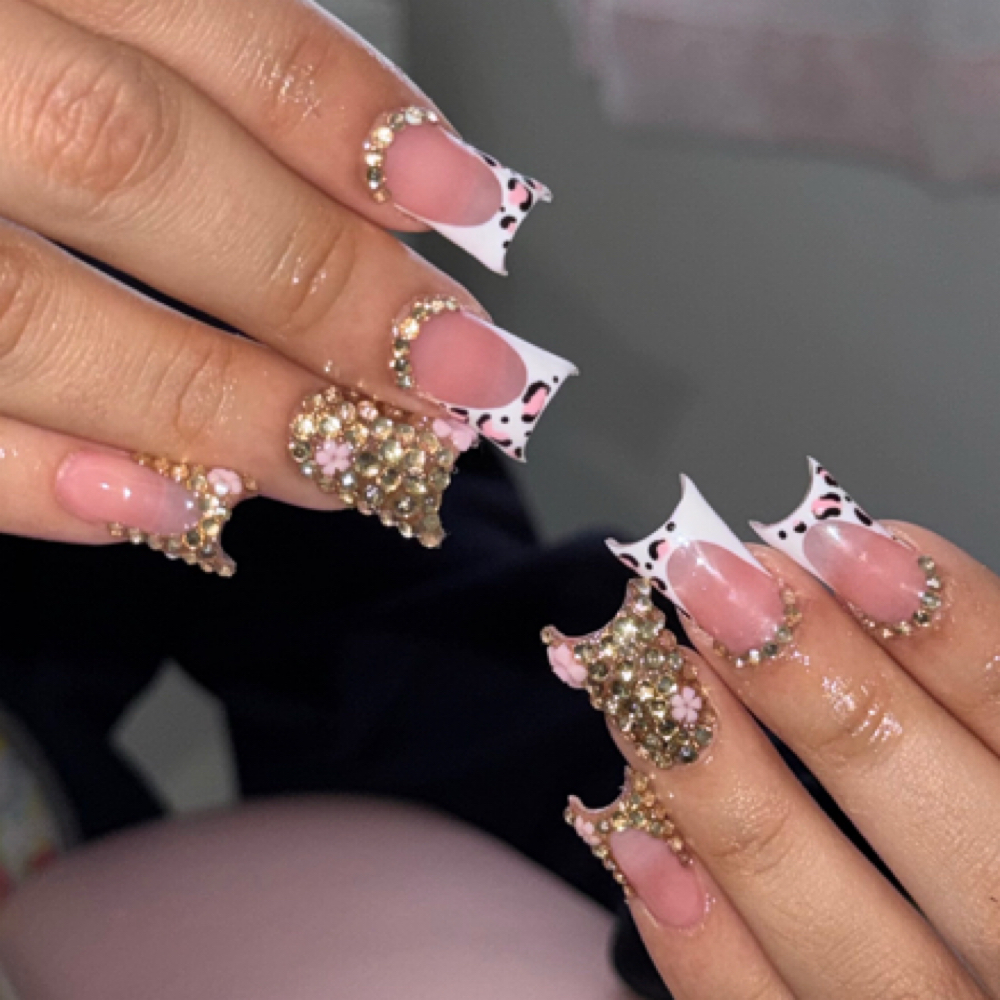 nails 💅 at classyfiedcosmetics in miami, FL