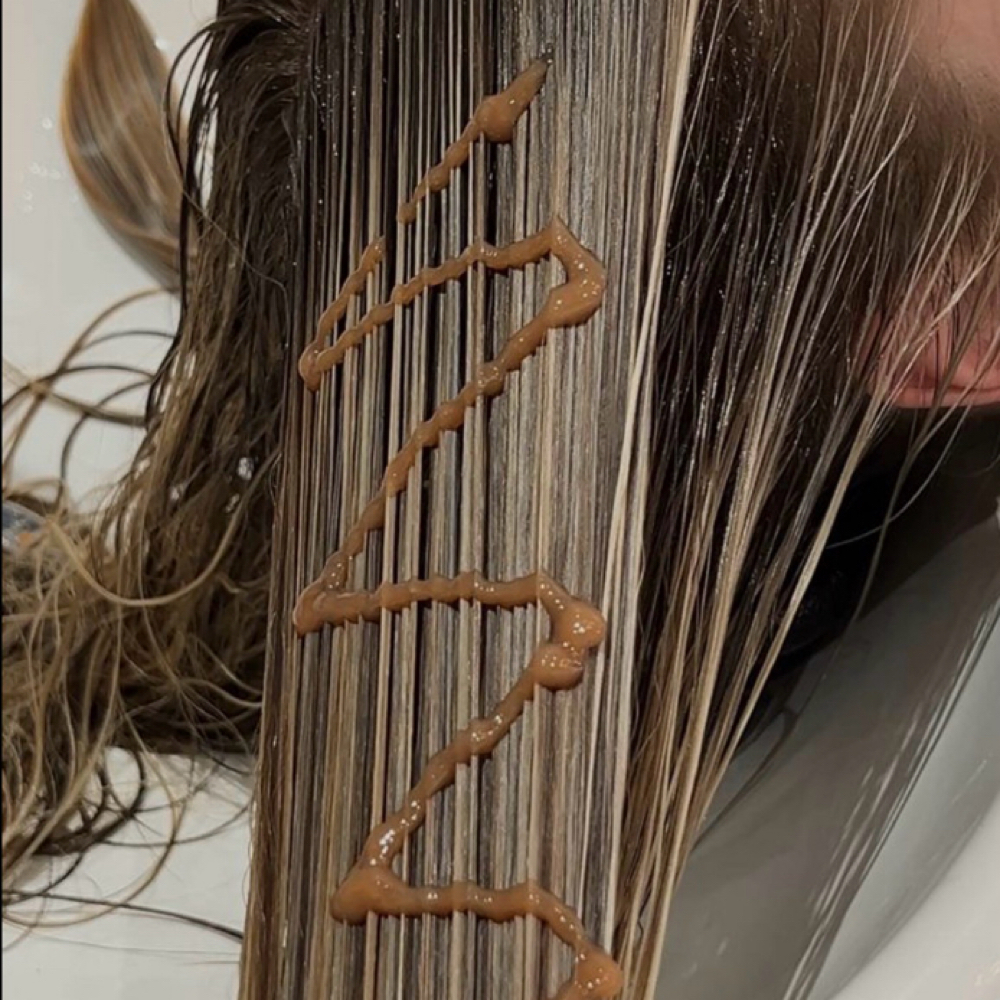 Toner Refresh W/O Blowdry at The Hair & Waxing Lounge in Guymon, OK