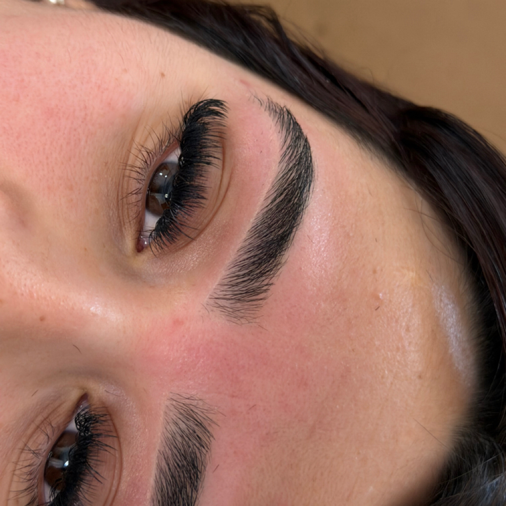 Brow Shaping (TWEEZING ONLY) at LesGetBrowed in Lynwood, CA