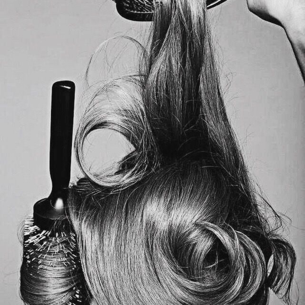 Luxury Blowout + Style at Wild Luxe Studio in New Braunfels TX, TX