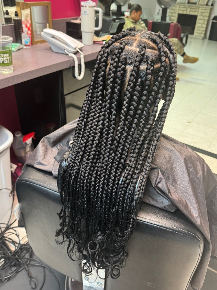 Box Braids (Medium)