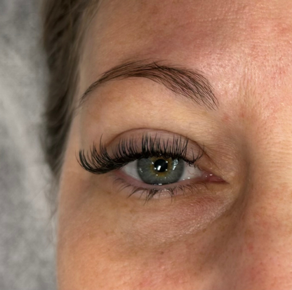 Classic Full Set at Jay Lash LLC in buffalo, NY