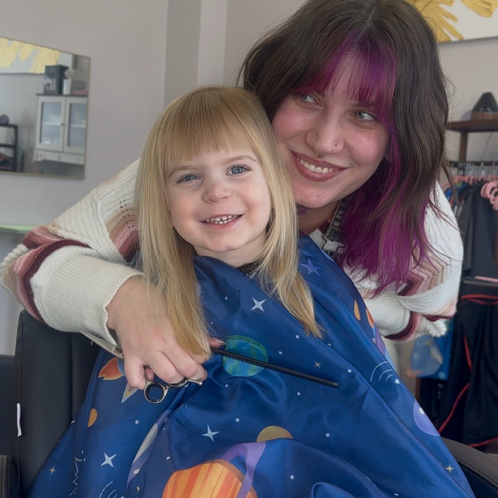 Kid’s Haircut at The Divine Hair in Carrollton, IL
