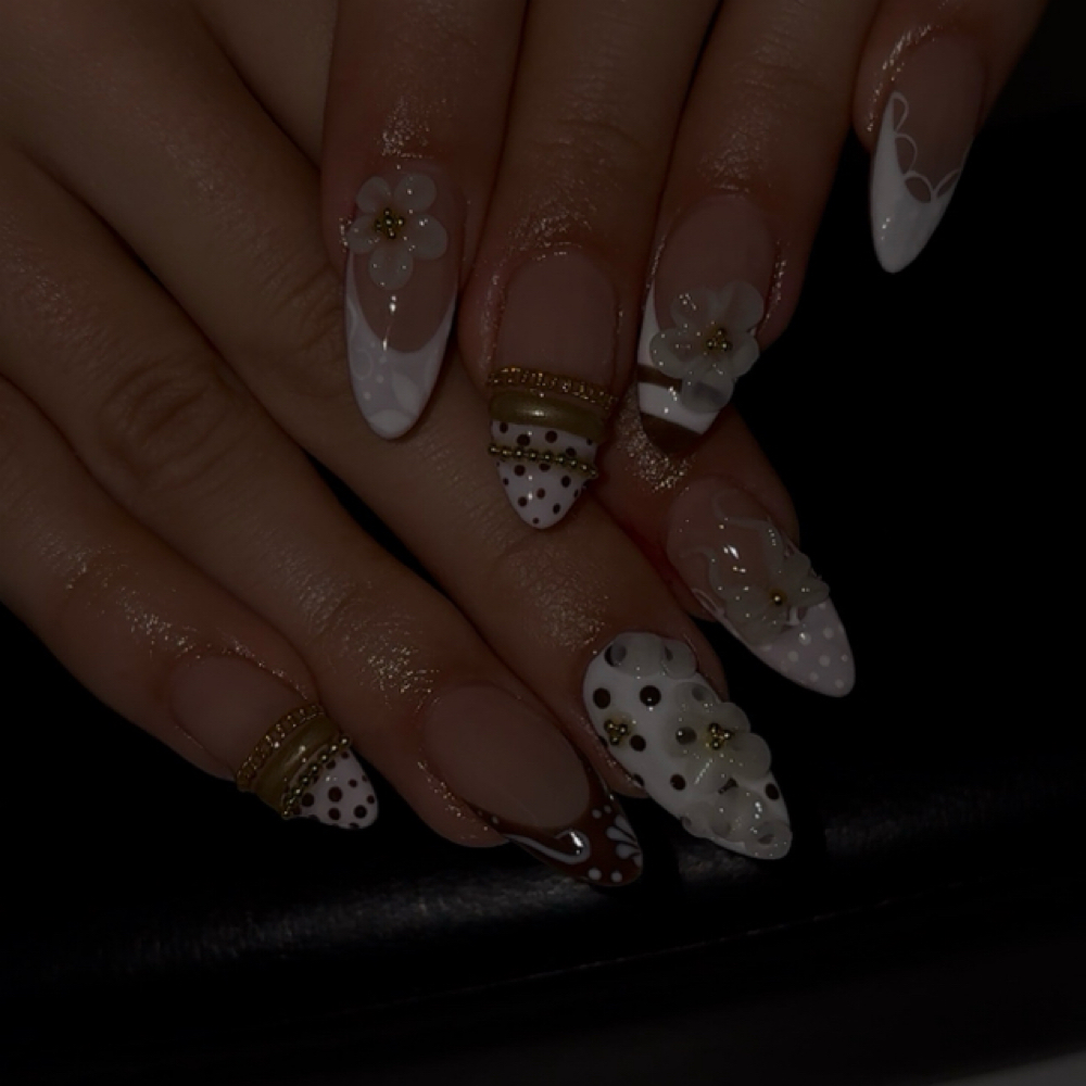 Medium Full Set: Gel X at Shapedbyshariee in Youngstown, OH